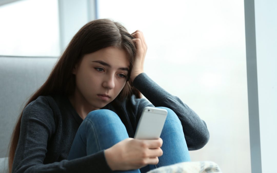 How Social Media, Cyberbullying, and the Internet Impact Students’ Mental Health